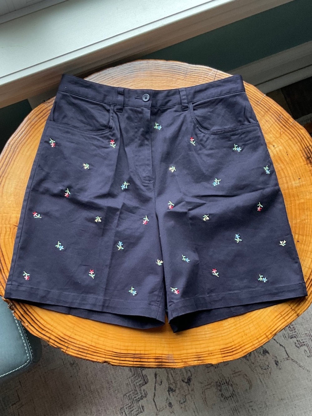 Talbots GIRLFRIEND CHINO SHORTS Embroidered Flowers